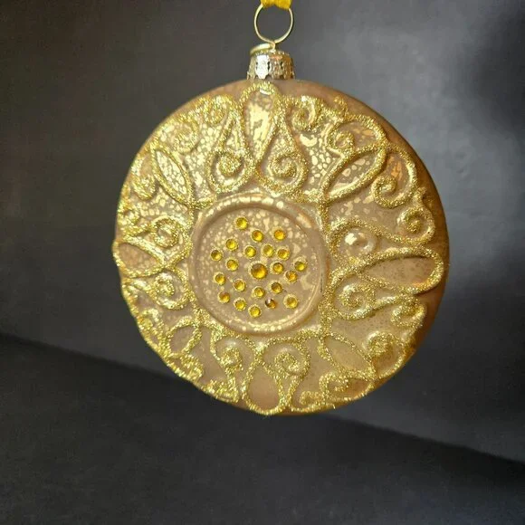 Frontgate Gold Glitter Medallion Glass Ornament Hand Decorated 5 Inch Holiday - Picture 2 of 7